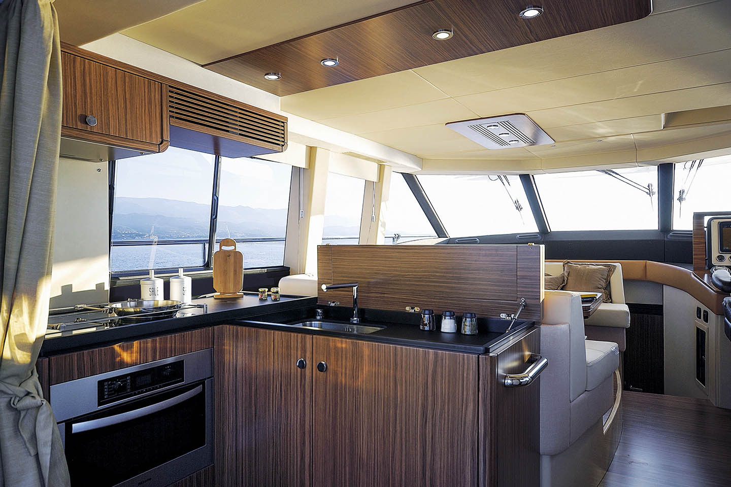 64_20170119094648_m53-galley_mid-res